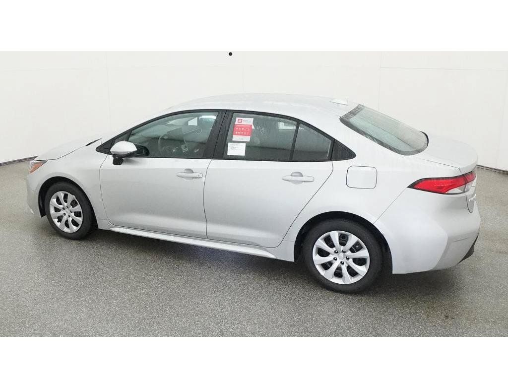 New 2026 Toyota Corolla LE FWD image 4
