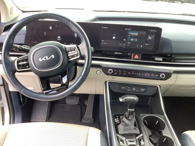 Used 2025 Kia Carnival SX Prestige FWD image 9