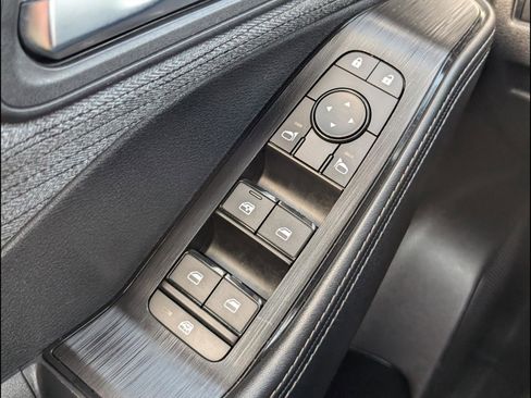 Used 2023 Nissan Rogue SV image 20