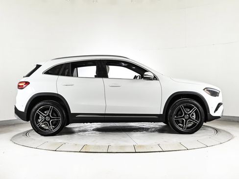 New 2026 Mercedes-Benz GLA 250 4MATIC image 4