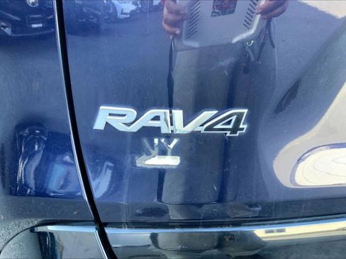 Used 2020 Toyota RAV4 XSE image 7