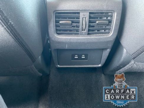 Used 2024 Nissan Rogue SV image 15