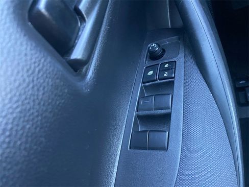 Used 2022 Toyota Corolla LE image 17