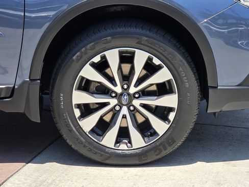 Used 2015 Subaru Outback 2.5i Limited AWD/4WD image 12