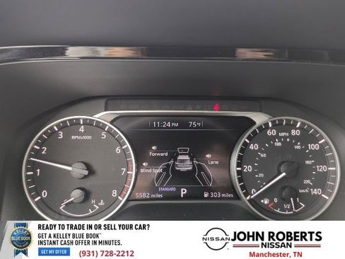 Certified 2025 Nissan Pathfinder SV FWD image 11