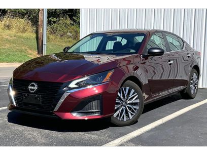 Used 2025 Nissan Altima 2.5 SV