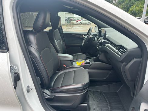Used 2023 Ford Escape ST-Line AWD/4WD image 23