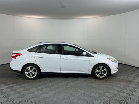 Used 2014 Ford Focus SE FWD image 4
