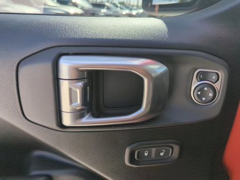 Used 2023 Jeep Wrangler Sport S image 21