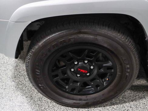 Used 2023 Toyota 4Runner SR5 Premium w/ Moonroof Package RWD image 11