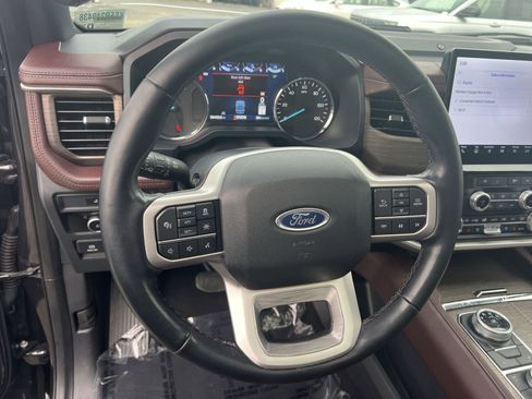 Used 2024 Ford Expedition Max Limited image 16