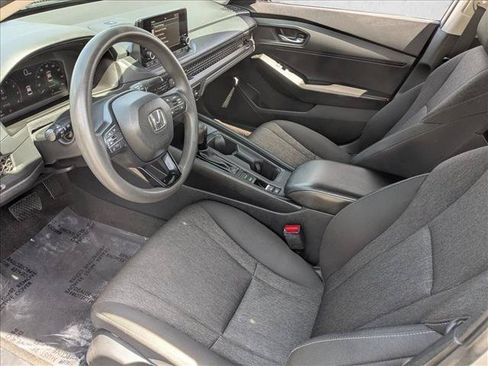 Used 2025 Honda Accord LX image 10