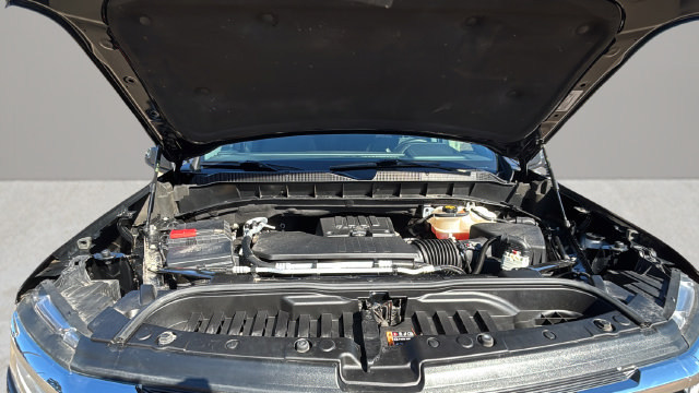 Used 2024 Chevrolet Silverado 1500 LT AWD/4WD image 32