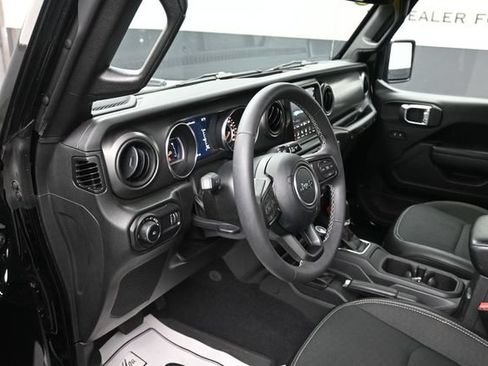 Used 2023 Jeep Wrangler Unlimited Sport AWD/4WD image 14