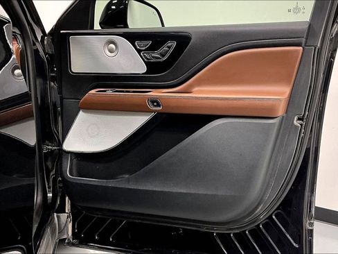 Used 2021 Lincoln Aviator Grand Touring w/ Equipment Group 302A image 23