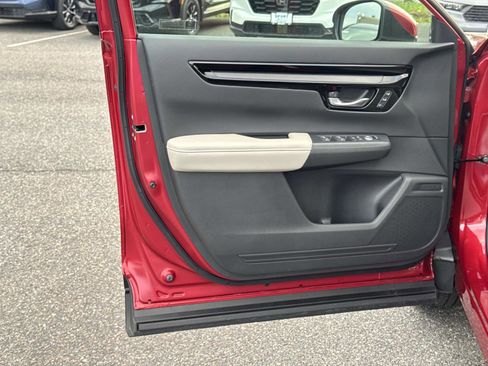 Used 2025 Honda CR-V EX-L image 17