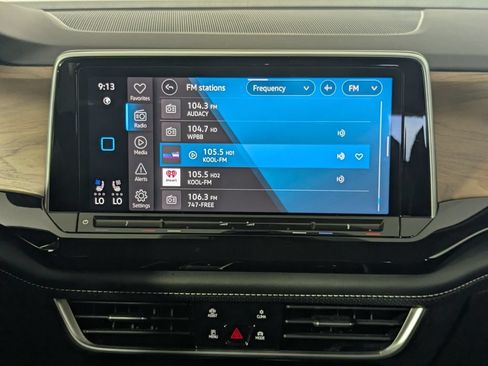 Used 2025 Volkswagen Atlas SE FWD image 20