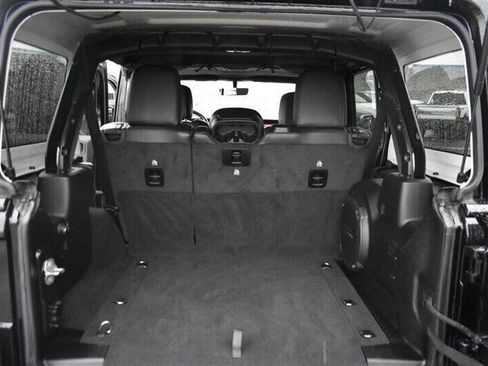 Used 2021 Jeep Wrangler Unlimited Rubicon image 15