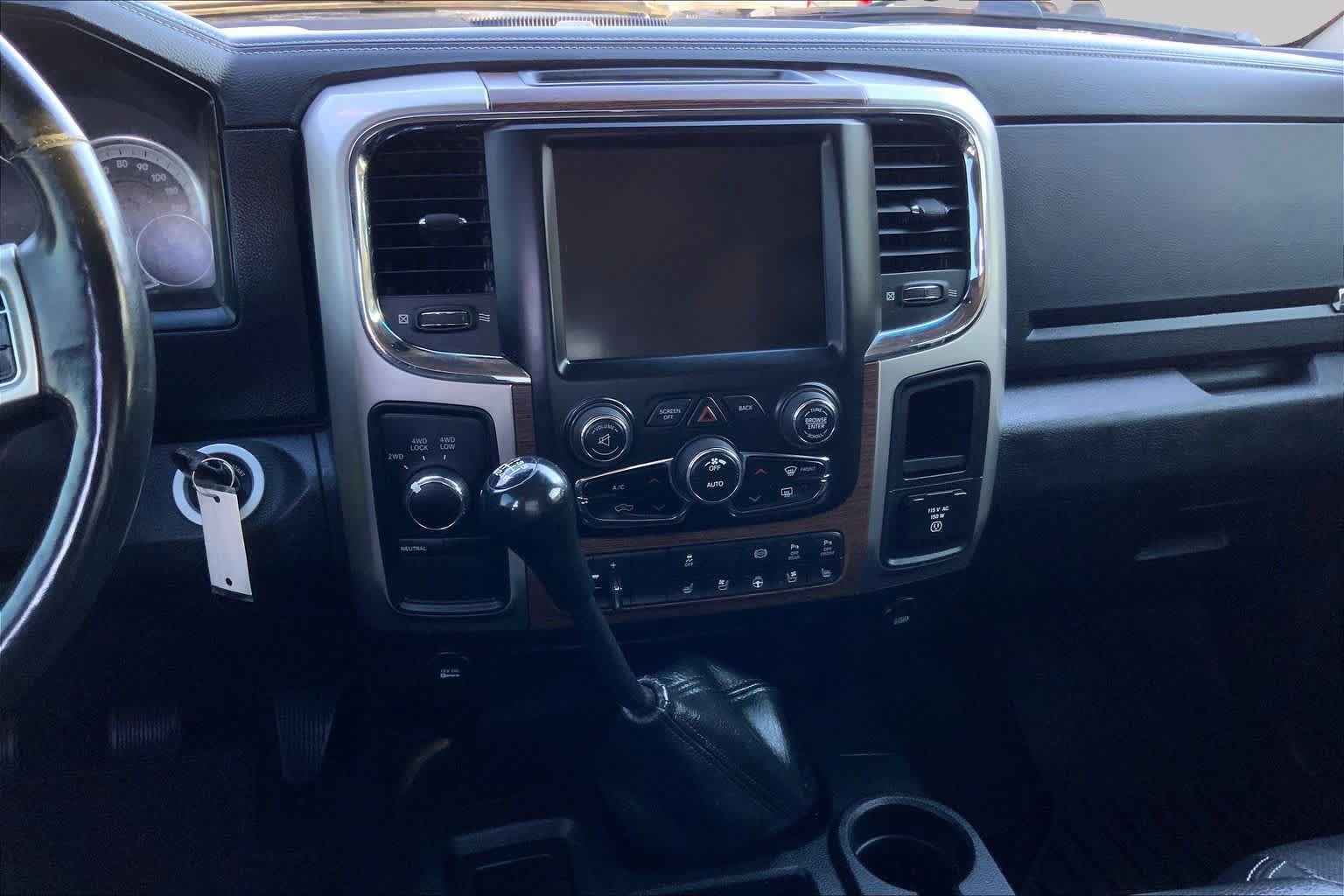 Used 2016 RAM 3500 Laramie AWD/4WD image 7