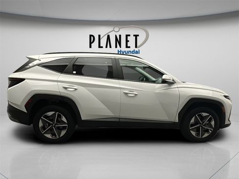 Certified 2025 Hyundai Tucson SEL image 8