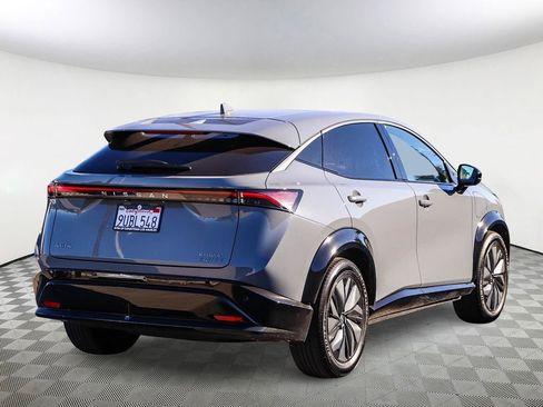 Used 2025 Nissan Ariya AWD image 5