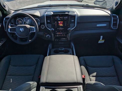 New 2026 RAM 1500 4x4 Crew Cab image 13