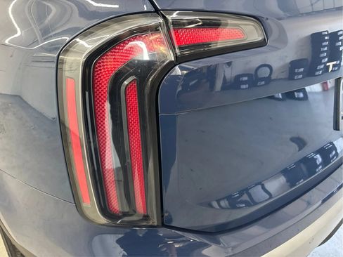 Used 2024 Kia Telluride SX Prestige AWD/4WD image 33