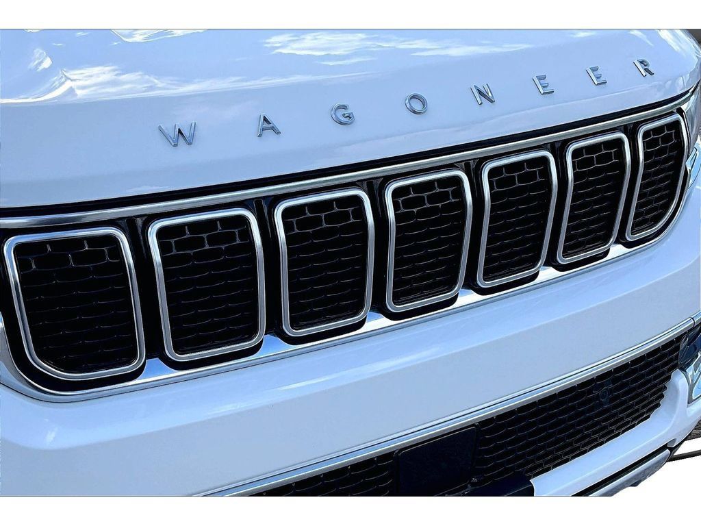 Certified 2024 Jeep Wagoneer Series II w/ Flexible Seating Group AWD/4WD image 55