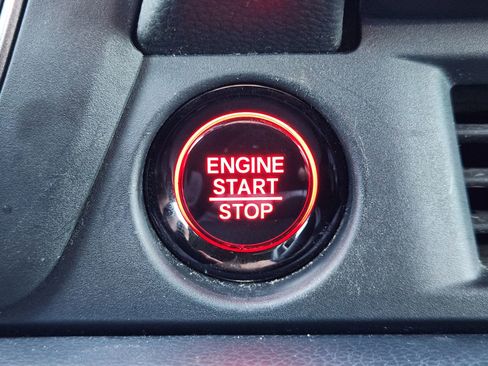 Used 2023 Honda Pilot TrailSport image 23