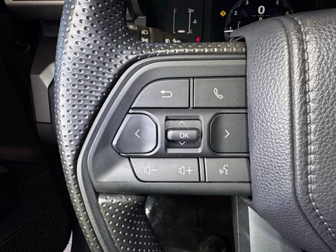 Used 2025 Toyota Tacoma SR5 image 25