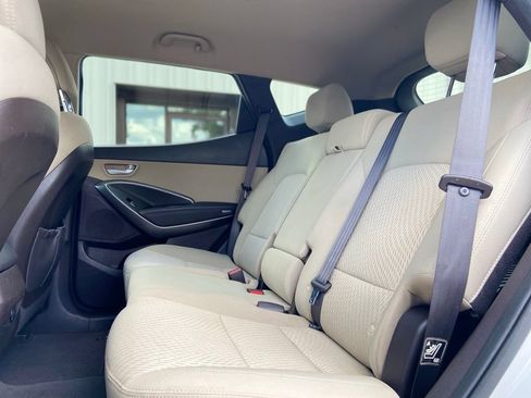 Used 2017 Hyundai Santa Fe Sport FWD image 21