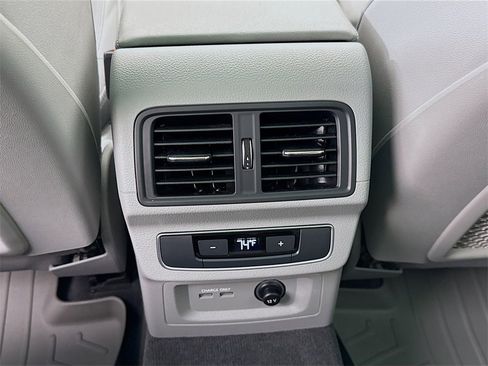 Used 2024 Audi Q5 2.0T Premium image 24