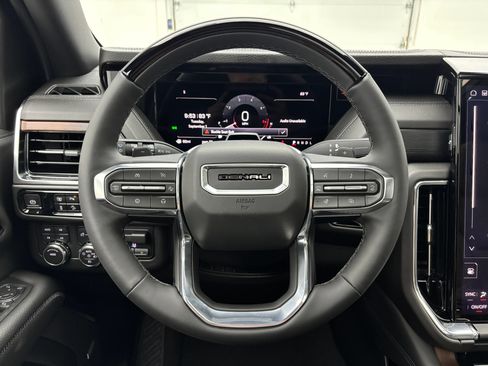 New 2026 GMC Yukon XL Denali w/ Denali Reserve Package AWD/4WD image 23