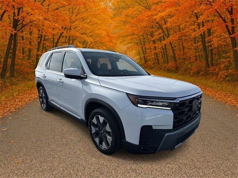 New 2026 Honda Pilot Touring image 1