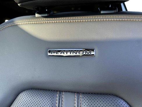 Used 2024 Ford Expedition Platinum RWD image 23