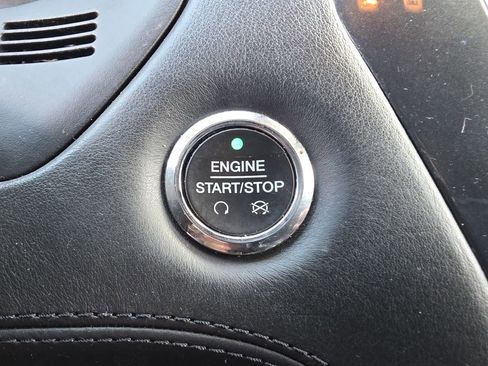 Used 2017 Ford Explorer Platinum image 24