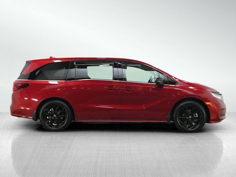 Used 2024 Honda Odyssey Sport image 6