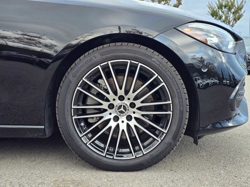 Used 2025 Mercedes-Benz C 300 4MATIC Sedan image 10
