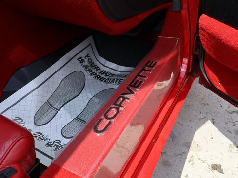 Used 1990 Chevrolet Corvette ZR-1 image 33