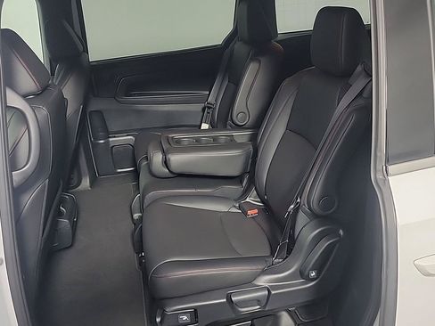 Certified 2023 Honda Odyssey Sport image 17