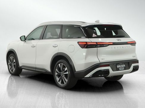 Used 2023 INFINITI QX60 Luxe image 3