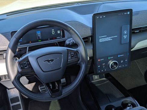 Used 2022 Ford Mustang Mach-E Premium image 11