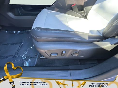 Certified 2025 Chevrolet Equinox EV LT image 14