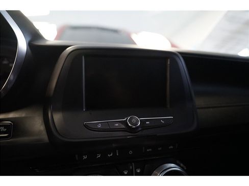 Used 2021 Chevrolet Camaro LT w/ RS Package image 17