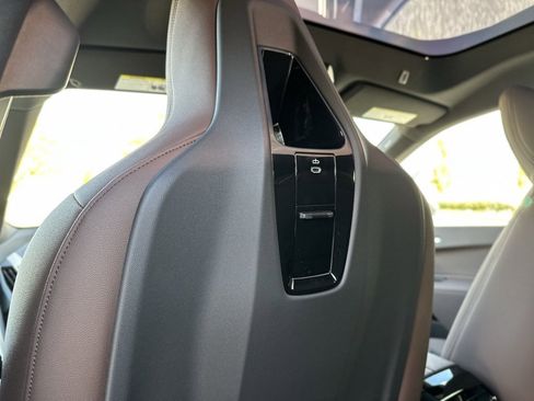 New 2026 BMW iX xDrive45 w/ Premium Package image 24