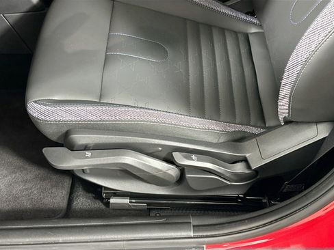 Certified 2025 MINI Cooper S image 21