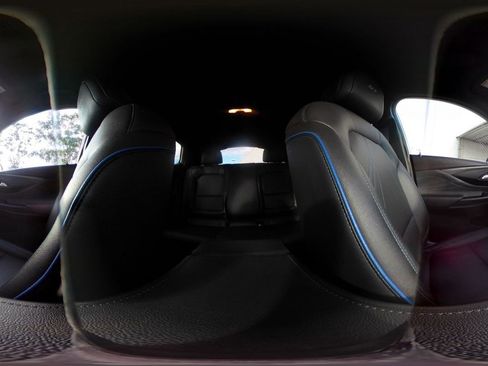 Used 2025 Buick Envista Sport Touring image 42