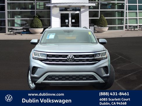 Used 2022 Volkswagen Atlas SE image 2