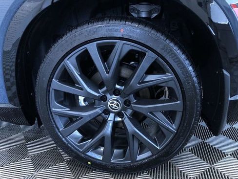 New 2025 Toyota Crown Signia image 8