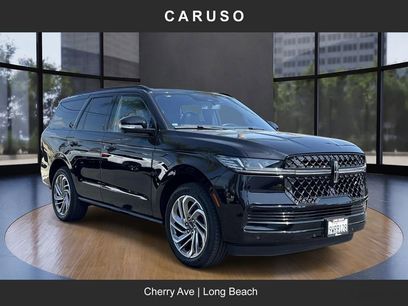 Used 2025 Lincoln Navigator Reserve w/ Jet Appearance Package